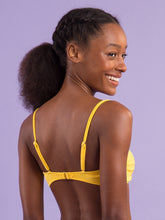 Załaduj obraz do przeglądarki galerii, Image 11: Rio De Sol Haut Top Malibu-Yellow Bandeau-Duo
