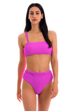 Załaduj obraz do przeglądarki galerii, Model Front: Rio De Sol Bas Bottom St-Tpz-Pink Hotpant-High
