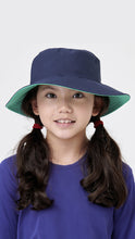 Załaduj obraz do przeglądarki galerii, Model Front: Uv Line Chapeau Souple/Capeline Hat California Inf Navy Blue Lagoa Upf50+
