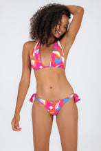 Załaduj obraz do przeglądarki galerii, Model Front: Rio De Sol Ensemble Set Antelope Halter-Double Italy
