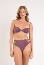 Załaduj obraz do przeglądarki galerii, Image 05: Rio De Sol Ensemble Set Malibu-Ebano Bandeau-Iris Highwaist-Spin-Iris
