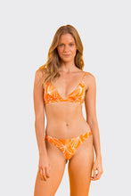 Załaduj obraz do przeglądarki galerii, Model Front: Rio De Sol Bas Bottom Trail-Orange Essential
