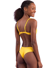 Załaduj obraz do przeglądarki galerii, Image 07: Rio De Sol Ensemble Set Malibu-Yellow Balconet Ciao
