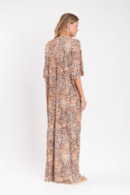 Załaduj obraz do przeglądarki galerii, Model Back: Rio De Sol Vêtement De Plage Leopard Long Dress
