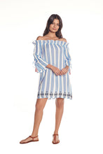Załaduj obraz do przeglądarki galerii, Model Front: Saha Vêtement De Plage Viento Blue Stripes
