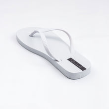 Załaduj obraz do przeglądarki galerii, Image 04: Rio De Sol Tongs White Slim
