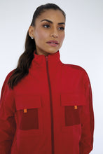 Załaduj obraz do przeglądarki galerii, Image 05: Alto Giro Fitness Haut Jaqueta Techno Taslon Com Bolsos Vermelho Haute Red
