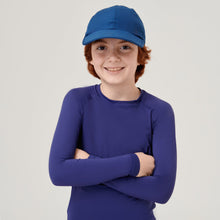 Załaduj obraz do przeglądarki galerii, Model Front: Uv Line Casquette Cap Teens Colors Inf Navyblue Upf50+

