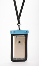 Załaduj obraz do przeglądarki galerii, Model Back: Seawag Sac De Plage Waterproof Case Blue

