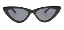 Załaduj obraz do przeglądarki galerii, Model Front: Iyu Lunettes De Soleil Sigrid Noir
