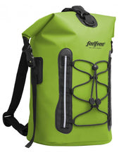 Załaduj obraz do przeglądarki galerii, Model Back: Feelfree Sac De Plage Go Pack 20L Lime
