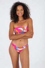 Załaduj obraz do przeglądarki galerii, Image 07: Rio De Sol Ensemble Set Antelope Bandeau-Reto High-Leg
