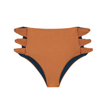 Załaduj obraz do przeglądarki galerii, Product Front: Rio De Sol Bas Bottom Nocciola High-Waist-Spin

