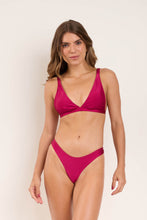 Załaduj obraz do przeglądarki galerii, Model Front: Rio De Sol Haut Top Shimmer-Desejo Alba
