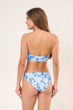 Załaduj obraz do przeglądarki galerii, Model Back: Wednesday In Hawaii By Rio De Sol Ensemble Set Pua-Pacifica Lani Waikiki
