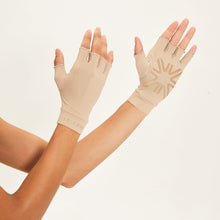 Załaduj obraz do przeglądarki galerii, Image 05: Uv Line Gants Meduim Gloves Long Fingerss Uni Beige Upf50+
