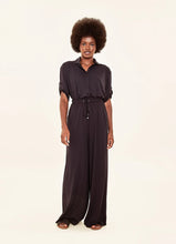 Załaduj obraz do przeglądarki galerii, Model Front: Uv Line Pantalon De Plage Pantalona Preto Upf50+
