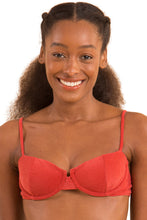 Załaduj obraz do przeglądarki galerii, Gallery: Rio De Sol Haut Top Malibu-Chili Balconet
