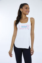 Załaduj obraz do przeglądarki galerii, Model Front: Alto Giro Fitness Haut Regata Skin Fit Inspiracional Branco Optico
