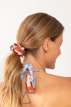 Załaduj obraz do przeglądarki galerii, Model Front: Rio De Sol Chouchou Olyra Scrunchie
