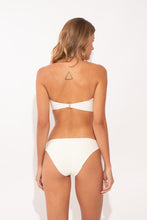 Załaduj obraz do przeglądarki galerii, Model Back: Rio De Sol Bas Bottom Junco-Offwhite Essential-Comfy
