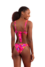 Załaduj obraz do przeglądarki galerii, Model Back: Rio De Sol Haut Top Flavors Halter-Marina
