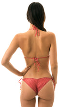 Załaduj obraz do przeglądarki galerii, Model Back: Rio De Sol Ensemble Kiwanda Madras Fru Comfort
