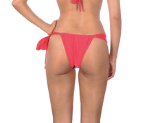 Załaduj obraz do przeglądarki galerii, Model Back: Brazilian Bikini Shop Bas Frutilly Lace
