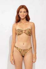 Załaduj obraz do przeglądarki galerii, Model Front: Rio De Sol Bas Bottom Yellow-Feline Essential
