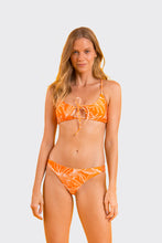 Załaduj obraz do przeglądarki galerii, Model Front: Rio De Sol Ensemble Set Trail-Orange Tank-Tie Essential-Comfy

