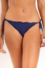 Załaduj obraz do przeglądarki galerii, Gallery: Rio De Sol Bas Bottom Touch-Marinho Frufru
