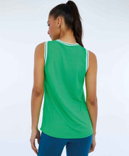 Załaduj obraz do przeglądarki galerii, Model Back: Alto Giro Fitness Haut Regata Nylon Dry Alongada Verde Classic
