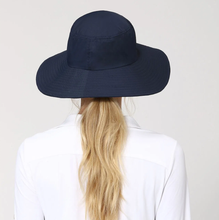 Załaduj obraz do przeglądarki galerii, Model Back: Uv Line Chapeau Souple/Capeline Hat Lyon Nac L Fem Navy Blue Upf50+
