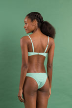 Załaduj obraz do przeglądarki galerii, Image 12: Rio De Sol Ensemble Set Malibu-Menta Bandeau-Duo Essential
