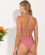 Załaduj obraz do przeglądarki galerii, Image 06: Rio De Sol Ensemble Set Shimmer-Confetti Twist Belted-High-Waist
