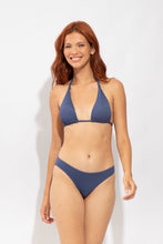 Załaduj obraz do przeglądarki galerii, Model Front: Rio De Sol Bas Bottom Carmel-Blue Essential-Comfy
