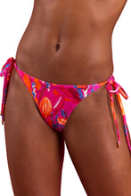 Załaduj obraz do przeglądarki galerii, Gallery: Rio De Sol Bas Bottom Flavors Cheeky-Tie

