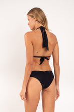 Załaduj obraz do przeglądarki galerii, Model Back: Rio De Sol Ensemble Set Malibu-Black Mel
