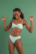 Załaduj obraz do przeglądarki galerii, Image 12: Rio De Sol Ensemble Set Malibu-Menta Balconet Essential-Comfy
