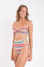 Załaduj obraz do przeglądarki galerii, Image 07: Rio De Sol Ensemble Set Supercolor Bandeau-Joy Highwaist-Spin
