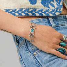 Załaduj obraz do przeglądarki galerii, Image 03: Hipanema Bracelet Silver Hatchee Hipanema
