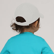 Załaduj obraz do przeglądarki galerii, Model Back: Uv Line Casquette Cap Baby Colors Areia Upf50+
