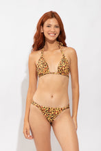 Załaduj obraz do przeglądarki galerii, Model Front: Rio De Sol Bas Bottom Yellow-Feline Mel
