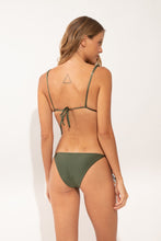 Załaduj obraz do przeglądarki galerii, Model Back: Rio De Sol Bas Bottom Shimmer-Croco Ibiza-Comfy-Gold
