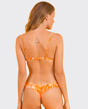 Załaduj obraz do przeglądarki galerii, Image 07: Rio De Sol Ensemble Set Trail-Orange Tri-Fixo Baobi-Cheeky
