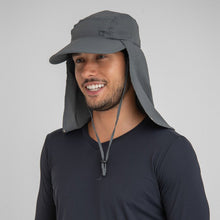 Załaduj obraz do przeglądarki galerii, Model Front: Uv Line Chapeau Legionnaire Cap Leg Atacama 2021 Masc Grey Upf50+
