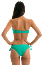 Załaduj obraz do przeglądarki galerii, Model Back: Rio De Sol Haut Top Bahamas Reto
