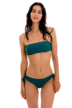 Załaduj obraz do przeglądarki galerii, Model Front: Rio De Sol Bas Bottom Uv-Galapagos Madrid
