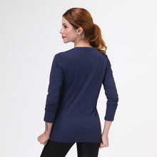 Załaduj obraz do przeglądarki galerii, Model Back: Uv Line Fitness Haut Sport Fit Fem Ml Marinho Upf50+

