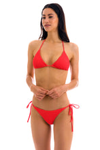 Załaduj obraz do przeglądarki galerii, Model Front: Rio De Sol Bas Bottom Cotele-Tomate Ibiza
